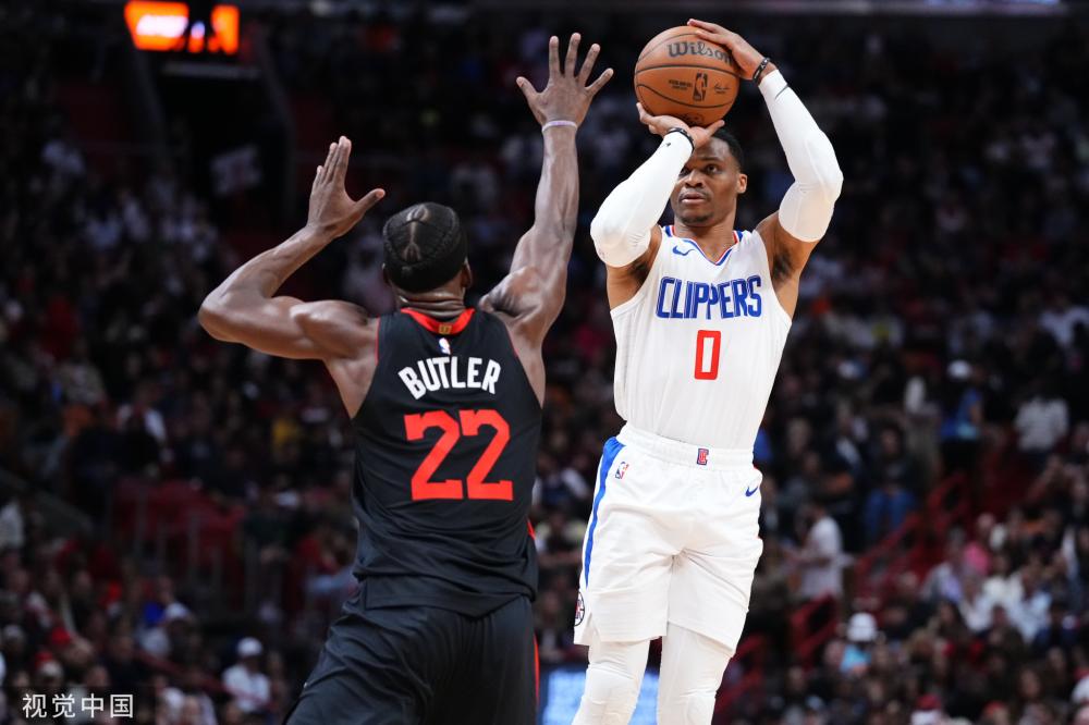 发冲突的一 发冲突的一