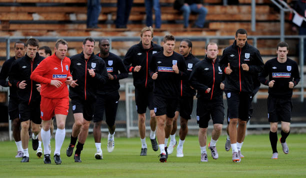 盧卡斯因左 盧卡斯因左